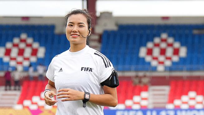 中国女足vs巴西女足裁判