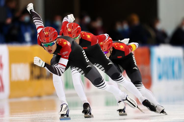 中国滑冰vs韩国队背手