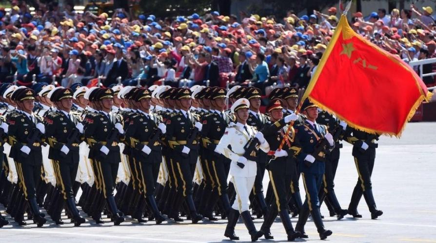 中国阅兵vs外国阅兵抖音版