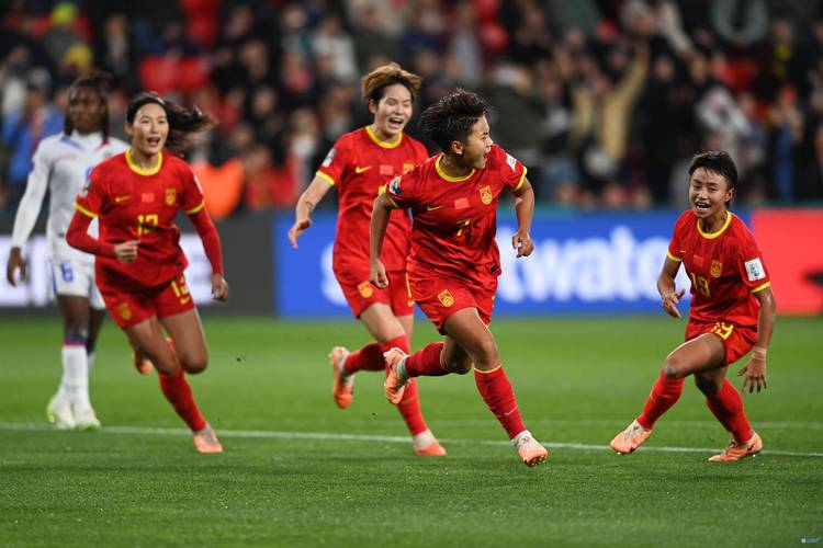 女足比赛中国vs