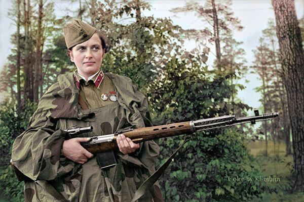 德国士兵的苏联女兵