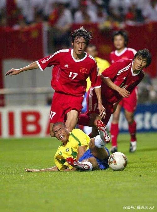 2002年巴西队vs中国的相关图片