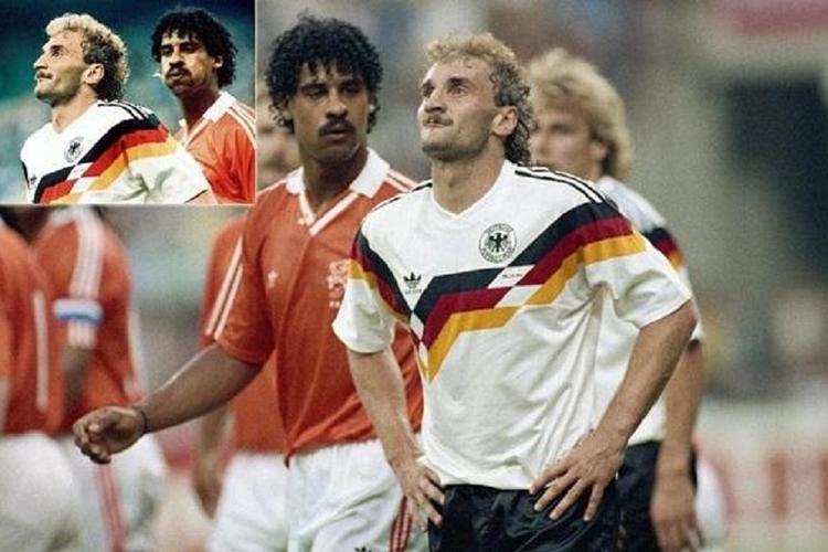 90年世界杯德国vs荷兰中文的相关图片