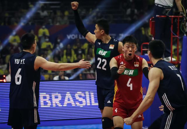中国男排vs巴西队比赛的相关图片