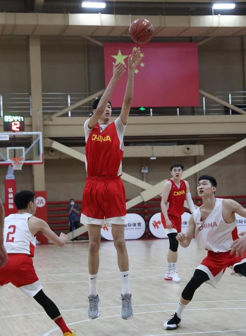 中国男篮u18的相关图片
