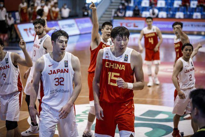 中国男篮vs中国日本的相关图片