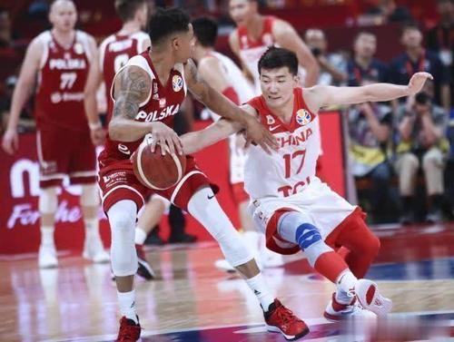 中国男篮vs波兰电台的相关图片
