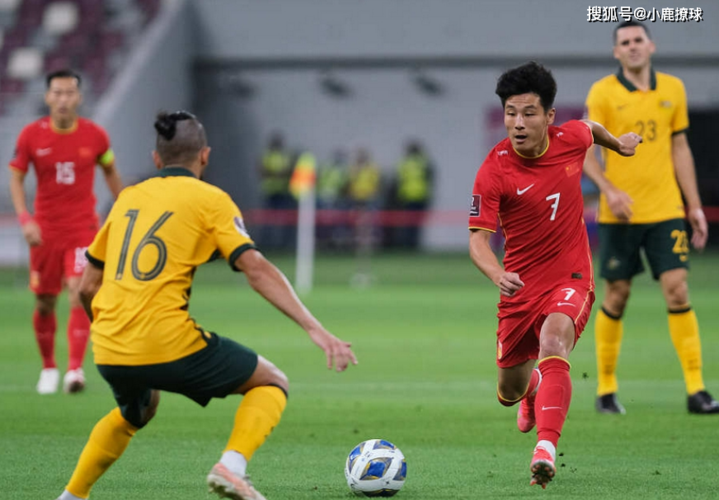 中国男足vs日本男足直播在线的相关图片