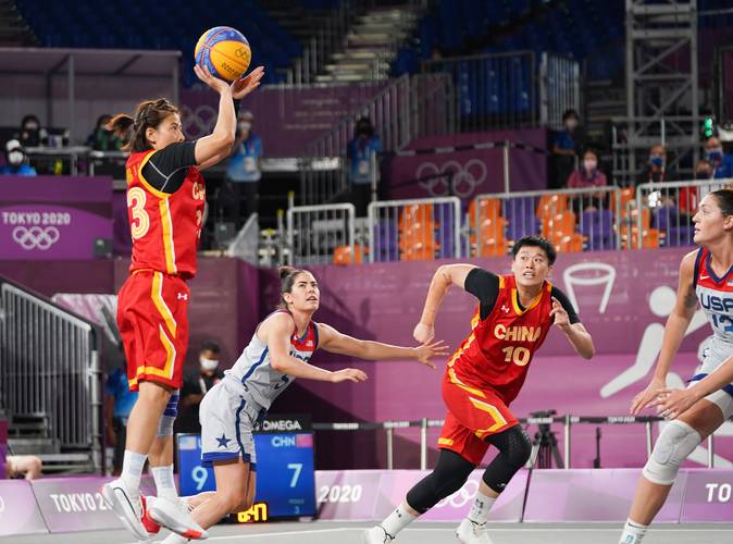 中国篮队vs美国篮球比赛的相关图片
