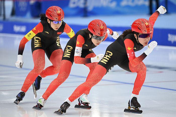 中国队vs韩国滑冰的相关图片