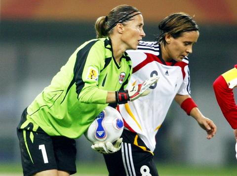 女足挪威vs德国足球的相关图片
