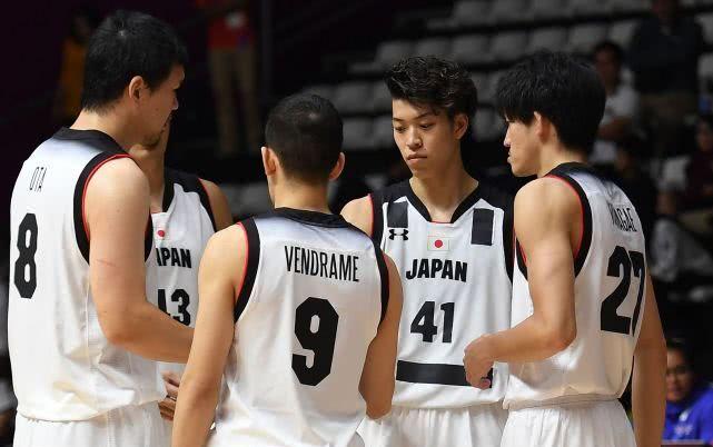日本高中篮球vs台湾的相关图片