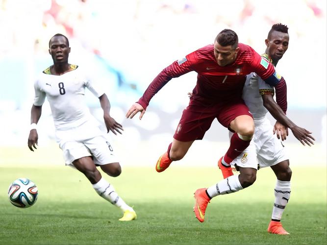 葡萄牙足球队vs加纳队的相关图片